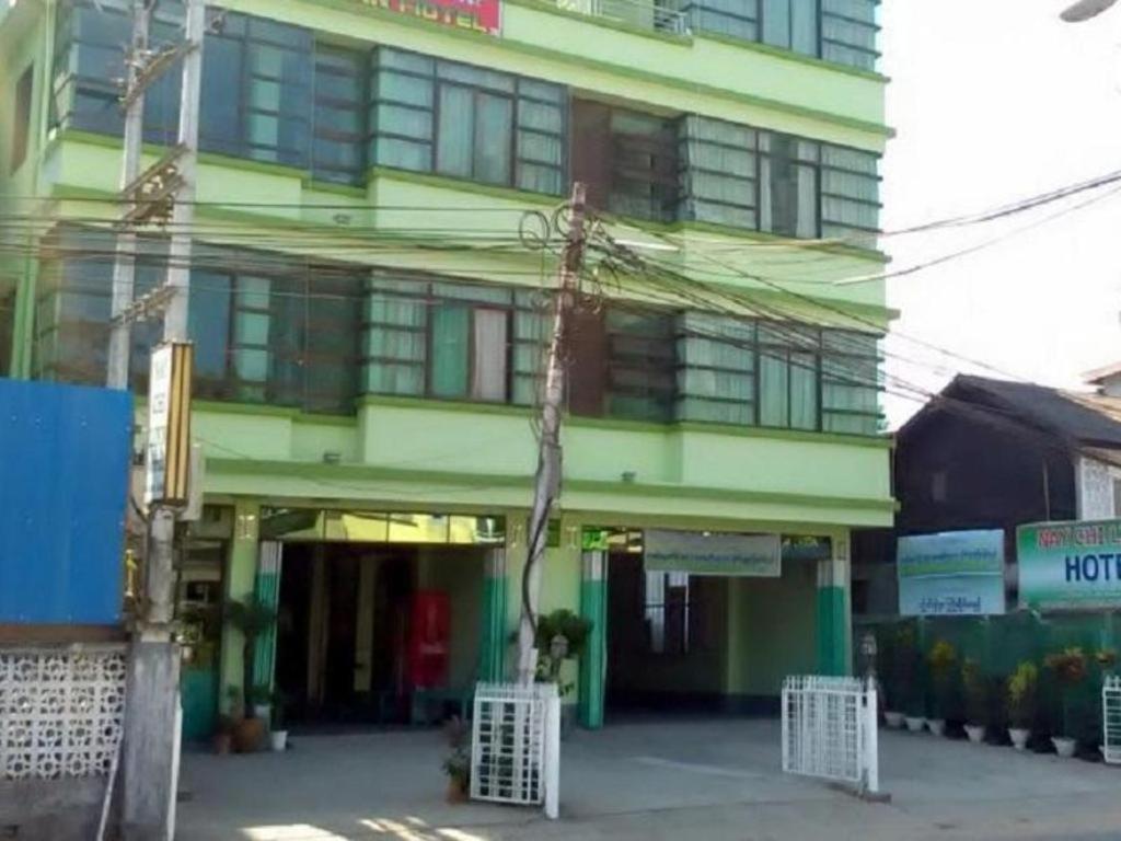 Nay Chi Lin Hotel Pathein Exterior photo